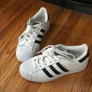 Adidas superstar shell tops